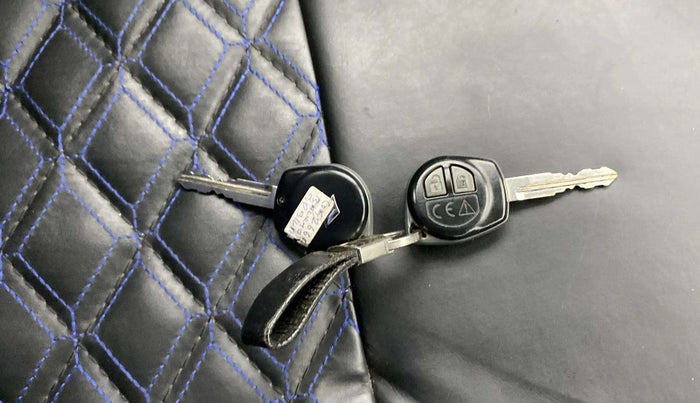 2023 Maruti Baleno SIGMA PETROL 1.2, Petrol, Manual, 32,908 km, Key Close Up