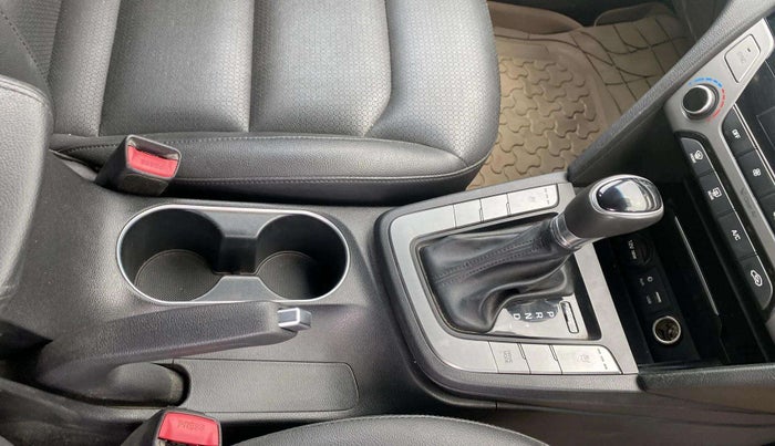 2018 Hyundai New Elantra 2.0 SX(O) AT PETROL, Petrol, Automatic, 60,848 km, Gear Lever