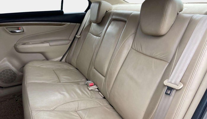 2018 Maruti Ciaz ALPHA 1.5 SHVS PETROL, Petrol, Manual, 65,929 km, Right Side Rear Door Cabin