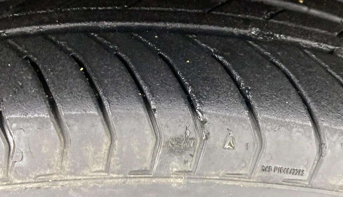 2016 Ford Ecosport TITANIUM 1.5L PETROL, Petrol, Manual, 76,322 km, Right Front Tyre Tread