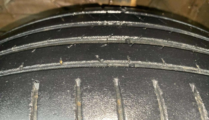 2022 Maruti Baleno ALPHA PETROL 1.2, Petrol, Manual, 61,595 km, Left Front Tyre Tread