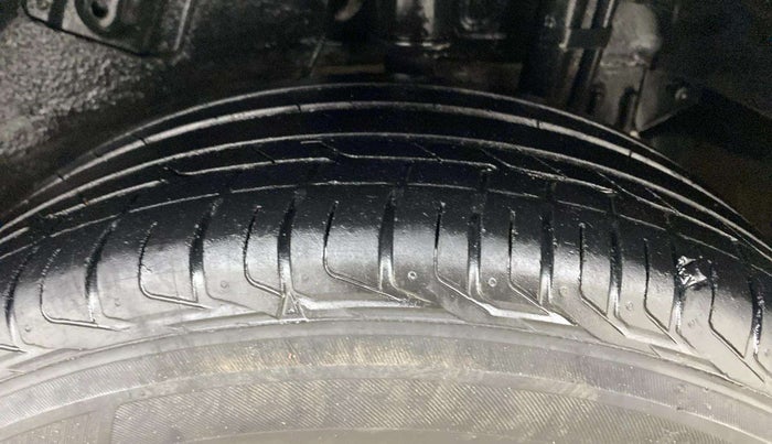 2021 Tata NEXON XZA PLUS (O) PETROL DUAL TONE, Petrol, Automatic, 38,229 km, Left Rear Tyre Tread