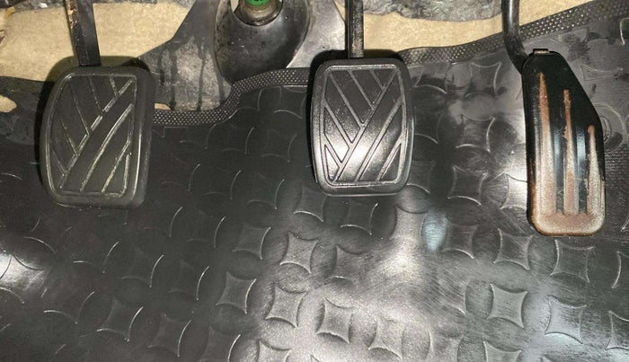 2013 Maruti A Star VXI, Petrol, Manual, 1,13,496 km, Pedals