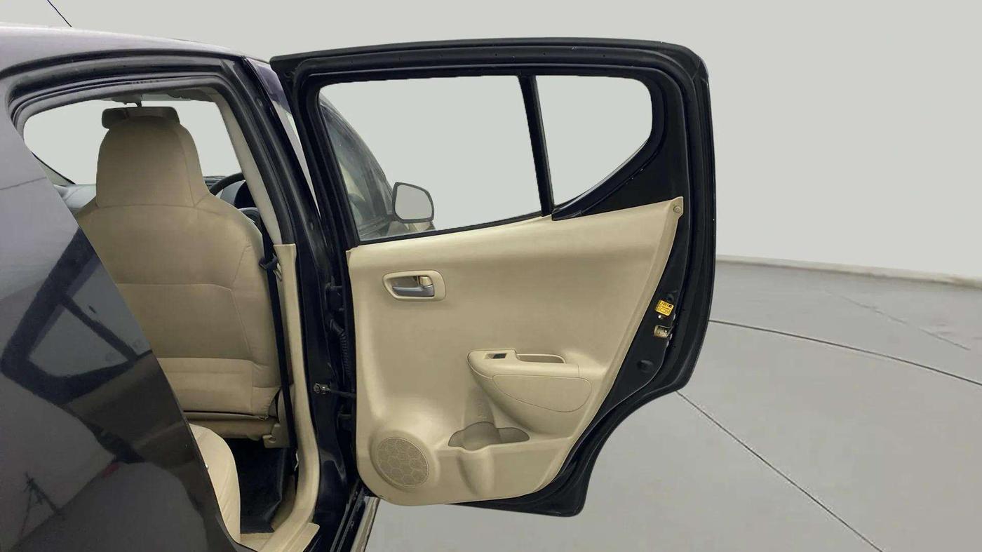 2013 Maruti A Star VXI, Petrol, Manual, 1,13,496 km, RHS Rear Door