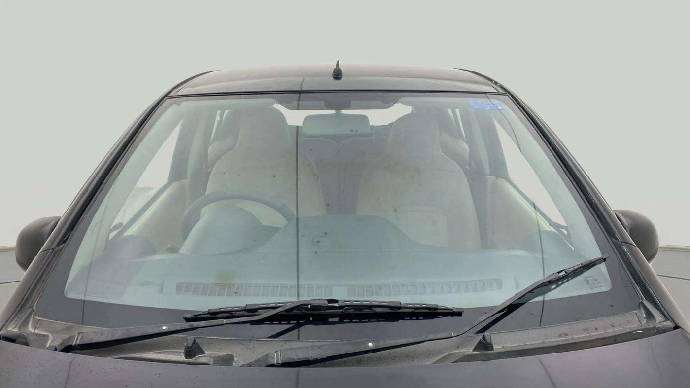 2013 Maruti A Star VXI, Petrol, Manual, 1,13,496 km, Front Windshield