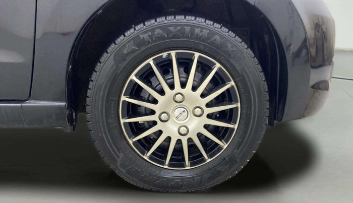 2013 Maruti A Star VXI, Petrol, Manual, 1,13,496 km, Right Front Wheel