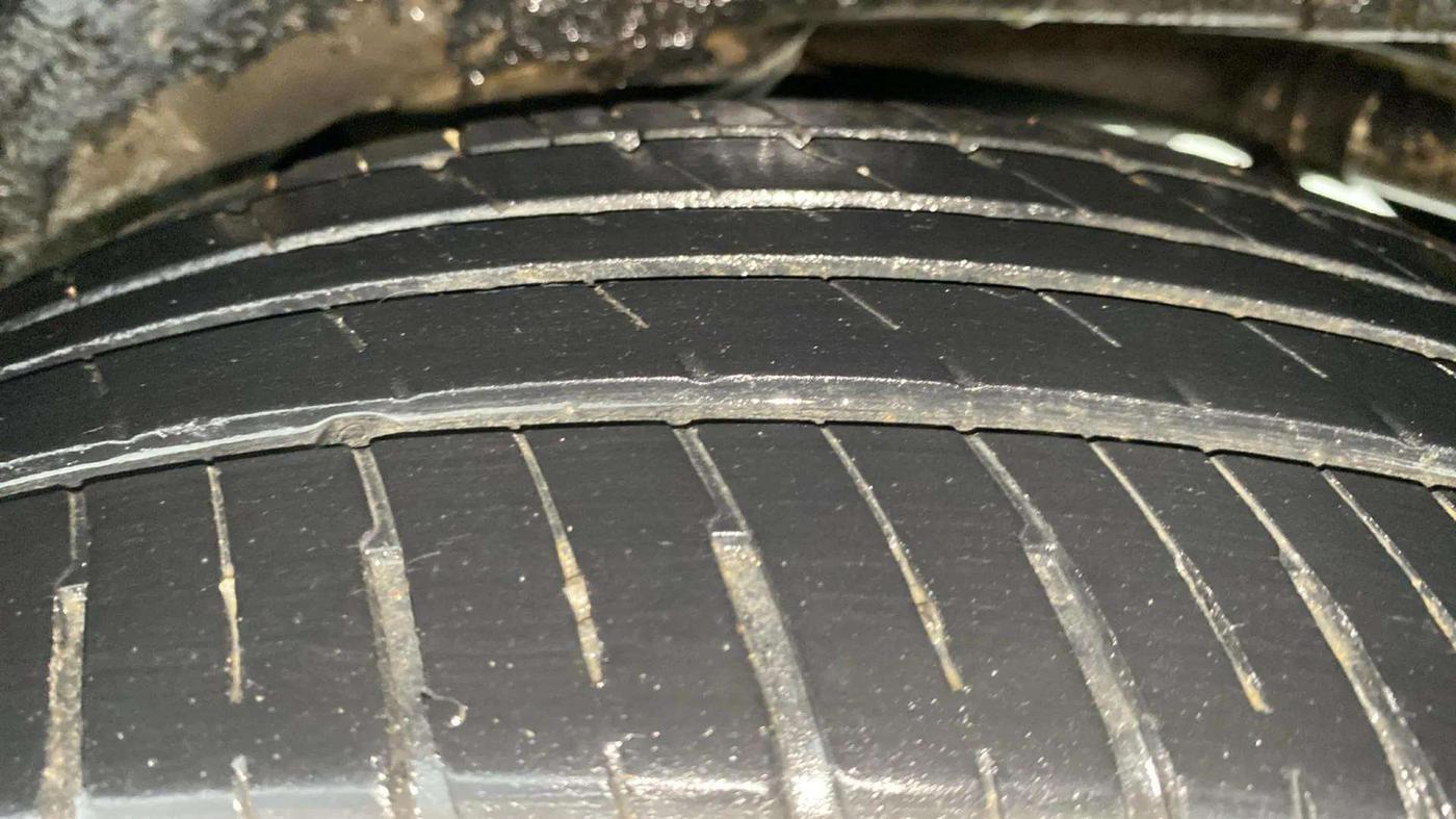 2013 Maruti A Star VXI, Petrol, Manual, 1,13,496 km, Left Rear Tyre Tread