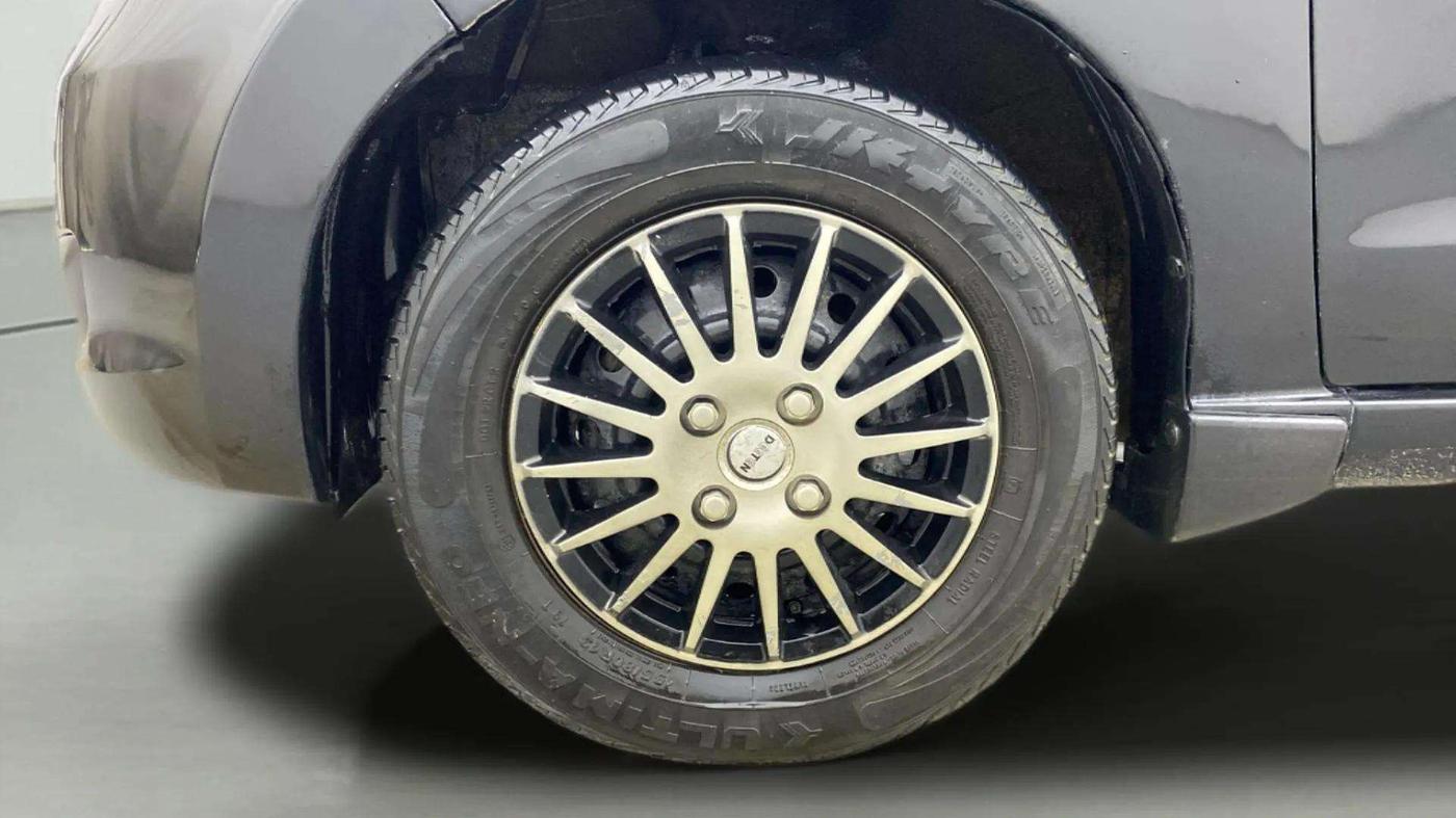 2013 Maruti A Star VXI, Petrol, Manual, 1,13,496 km, Left Front Wheel