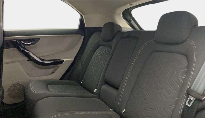 2020 Tata NEXON XZA PLUS (O) DIESEL, Diesel, Automatic, 69,182 km, Right Side Rear Door Cabin