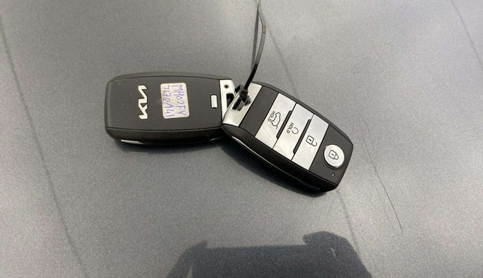 2023 KIA SONET 	 HTX 1.0 TURBO DCT, Petrol, Automatic, 9,936 km, Key Close Up