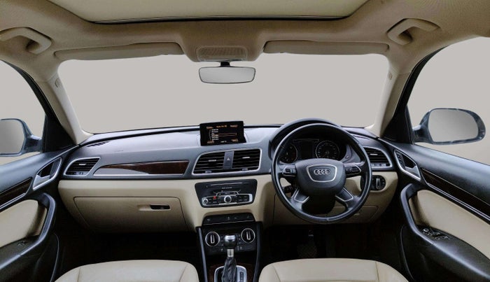 2017 Audi Q3 30 TDI PREMIUM PLUS, Diesel, Automatic, 62,479 km, Dashboard