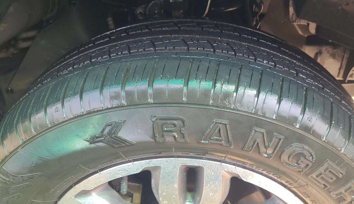 2018 Ford Endeavour TITANIUM 3.2 4X4 AT, Diesel, Automatic, 66,635 km, Right Front Tyre Tread