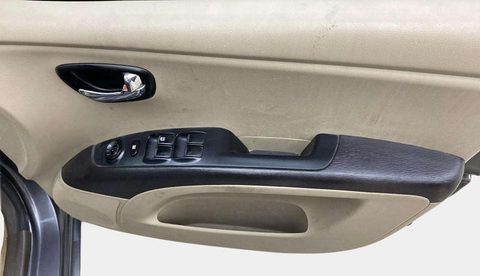 2013 Hyundai i10 MAGNA 1.2, Petrol, Manual, 59,211 km, Driver Side Door Panels Control