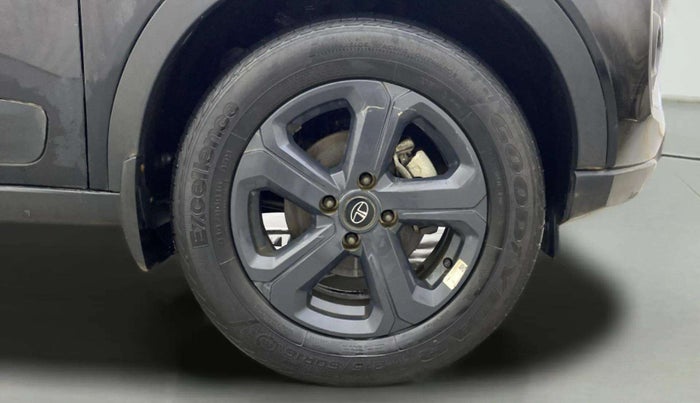 2023 Tata NEXON XZA PLUS LUX SUNROOF RED DARK DIESEL, Diesel, Automatic, 24,352 km, Right Front Wheel