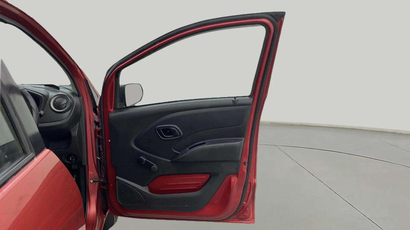 2018 Datsun Redi Go A, Petrol, Manual, 87,681 km, RHS Front Door