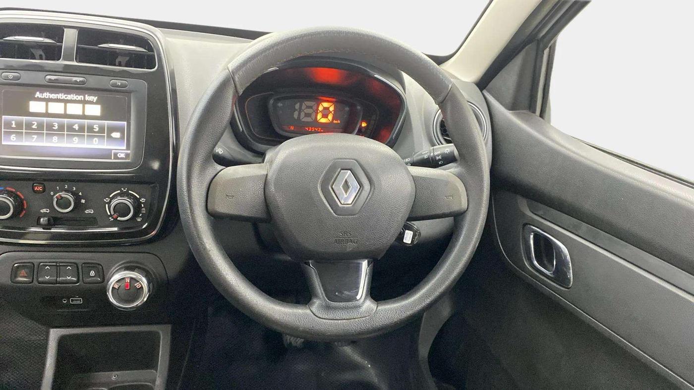 2018 Renault Kwid RXT 1.0 AMT, Petrol, Automatic, 44,144 km, Steering Wheel Close Up