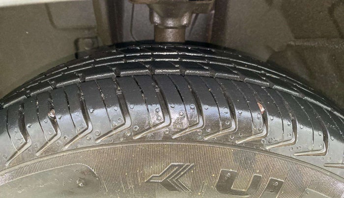 2018 Renault Kwid RXT 1.0 AMT, Petrol, Automatic, 43,904 km, Left Front Tyre Tread