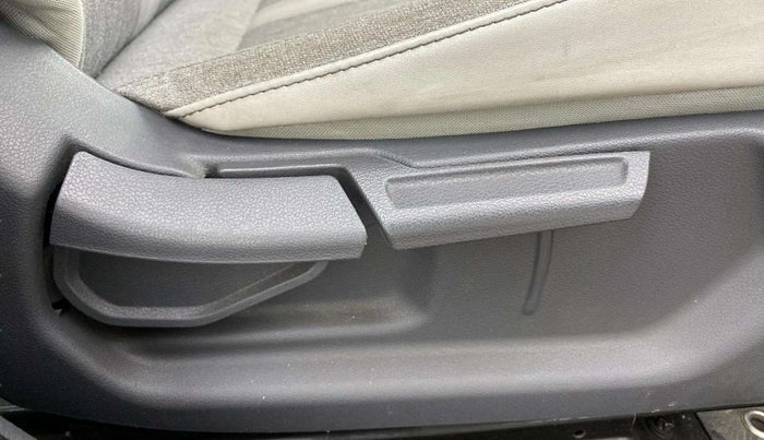 2019 Hyundai GRAND I10 NIOS SPORTZ AMT 1.2 KAPPA VTVT, Petrol, Automatic, 54,146 km, Driver Side Adjustment Panel
