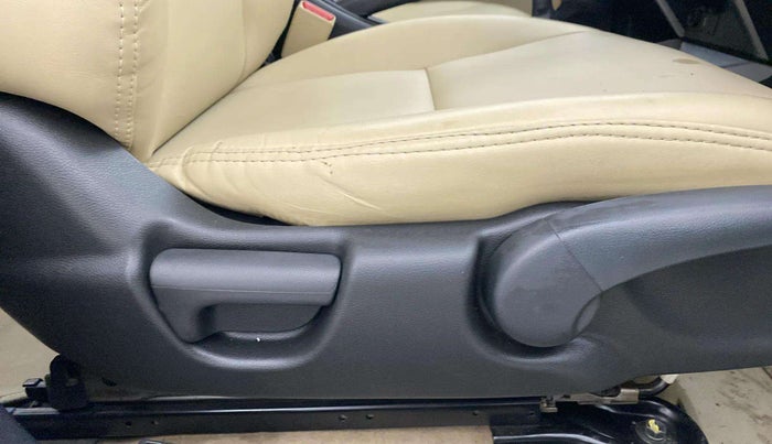 2016 Honda City 1.5L I-VTEC V MT, Petrol, Manual, 55,669 km, Driver Side Adjustment Panel