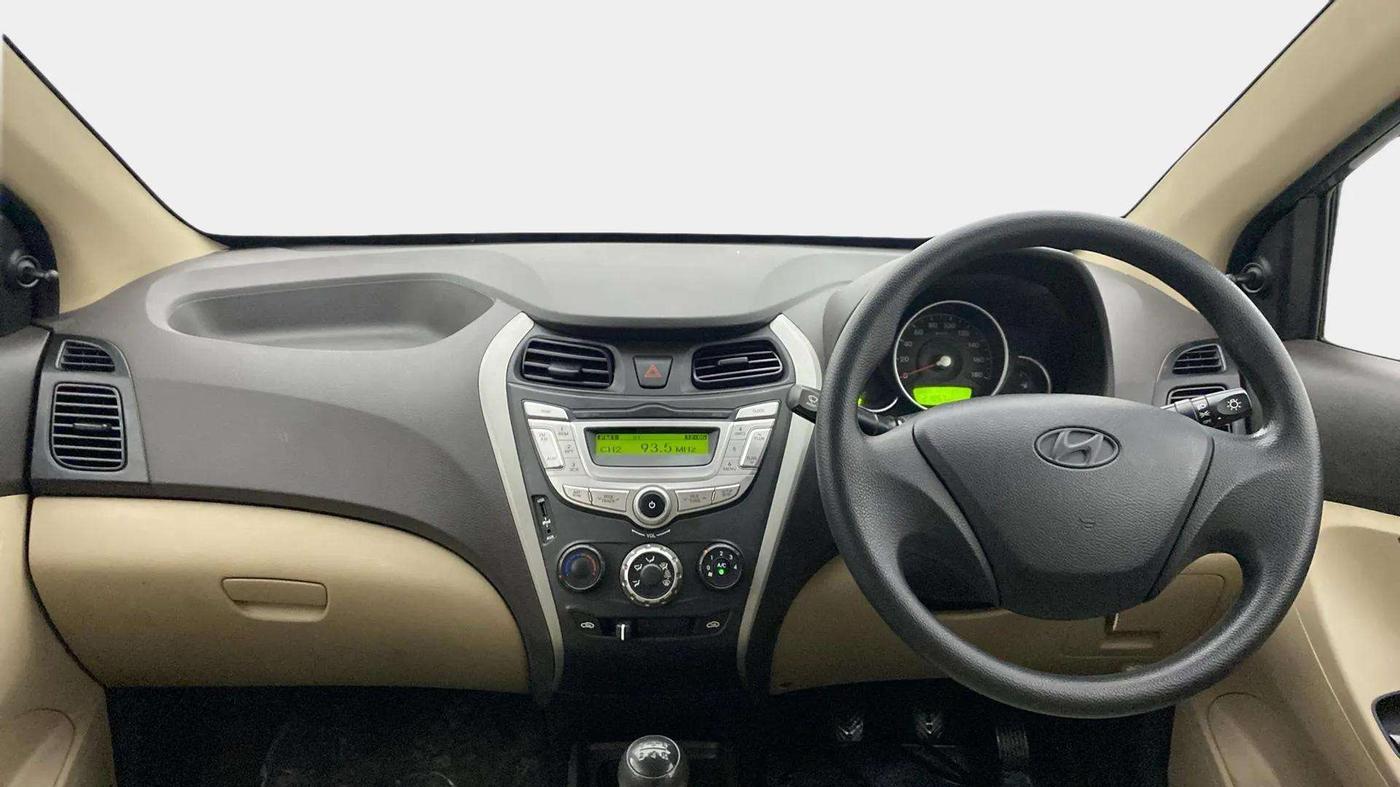 2018 Hyundai Eon MAGNA +, Petrol, Manual, 21,857 km, Dashboard