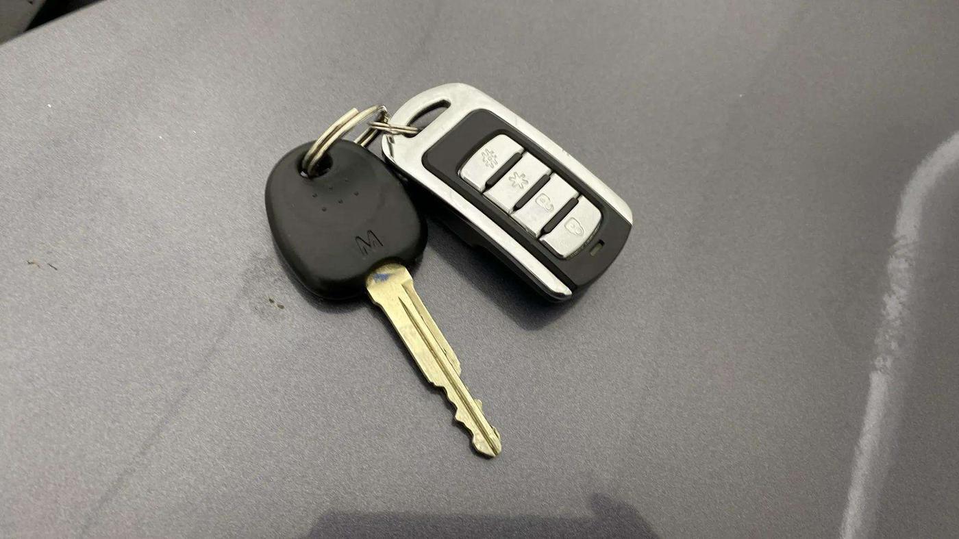 2018 Hyundai Eon MAGNA +, Petrol, Manual, 21,857 km, Key Close Up