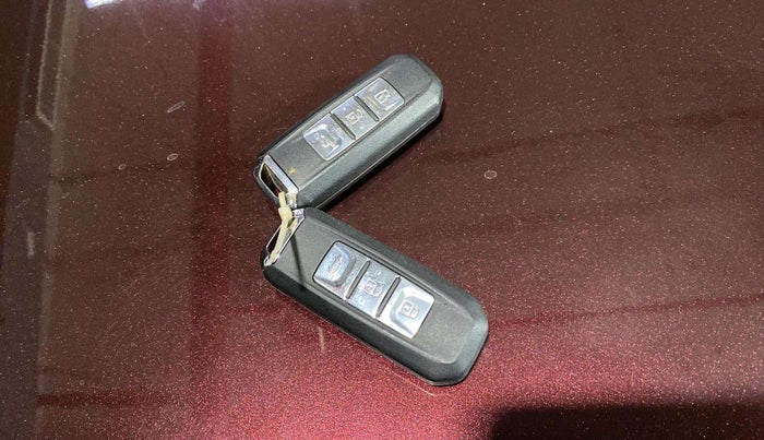 2019 MG HECTOR SHARP 1.5 DCT PETROL, Petrol, Automatic, 16,827 km, Key Close Up