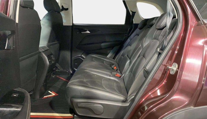 2019 MG HECTOR SHARP 1.5 DCT PETROL, Petrol, Automatic, 16,827 km, Right Side Rear Door Cabin