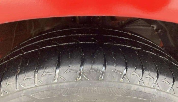 2020 Maruti Swift ZXI PLUS, Petrol, Manual, 1,15,358 km, Right Front Tyre Tread