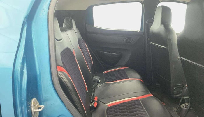 2021 Renault Kwid RXT 1.0 (O), Petrol, Manual, 23,830 km, Right Side Rear Door Cabin