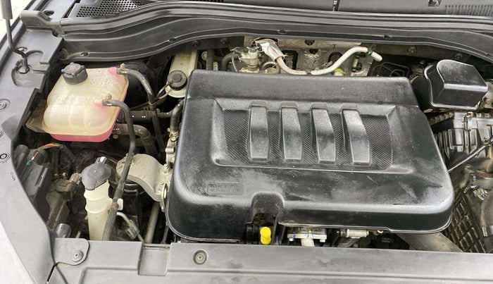 2022 Mahindra XUV700 AX 7 D AT 7 STR, Diesel, Automatic, 20,732 km, Engine View - Right