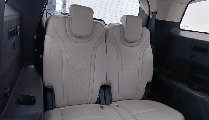2022 Mahindra XUV700 AX 7 D AT 7 STR, Diesel, Automatic, 20,732 km, Third Seat Row ( optional )