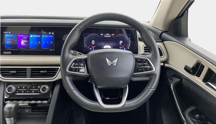 2022 Mahindra XUV700 AX 7 D AT 7 STR, Diesel, Automatic, 20,732 km, Steering Wheel Close Up