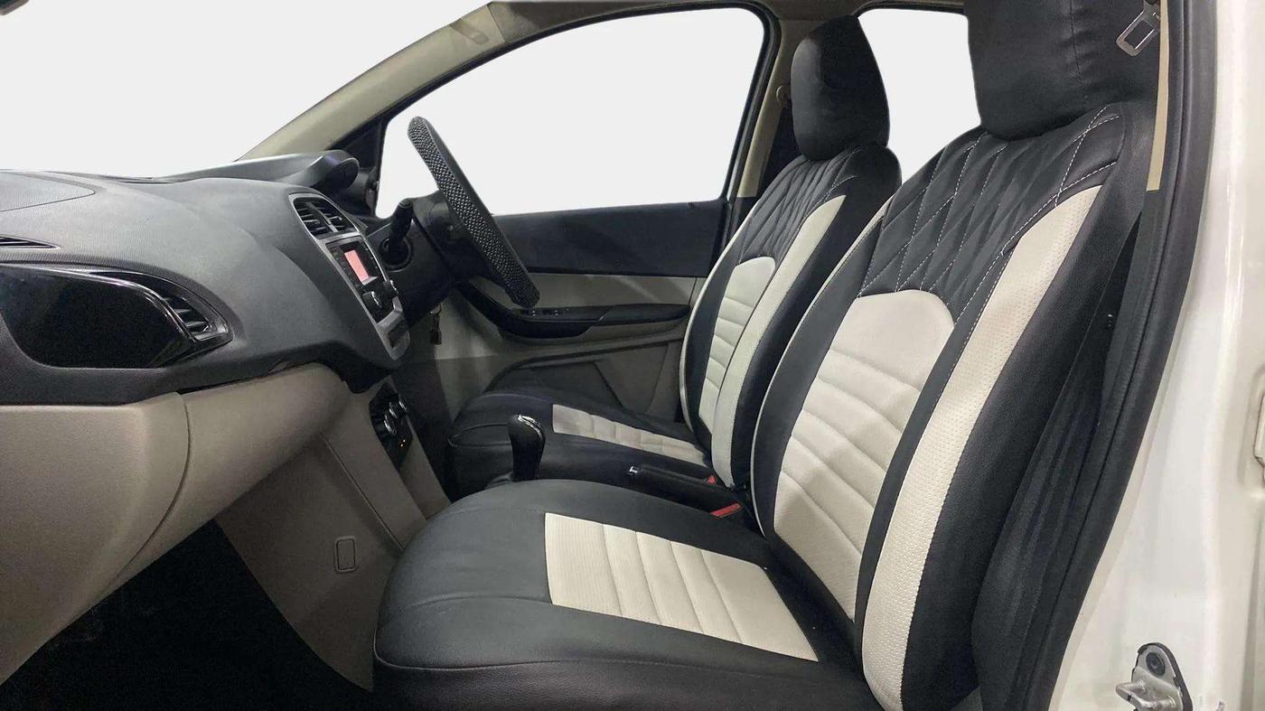 2017 Tata Tiago XT (O) DIESEL, Diesel, Manual, 92,004 km, Right Side Front Door Cabin