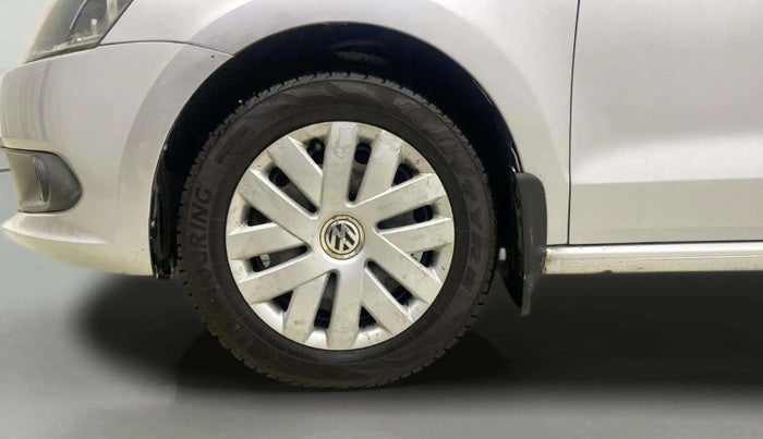 2015 Volkswagen Vento COMFORTLINE 1.2 TSI AT, Petrol, Automatic, 79,638 km, Left Front Wheel
