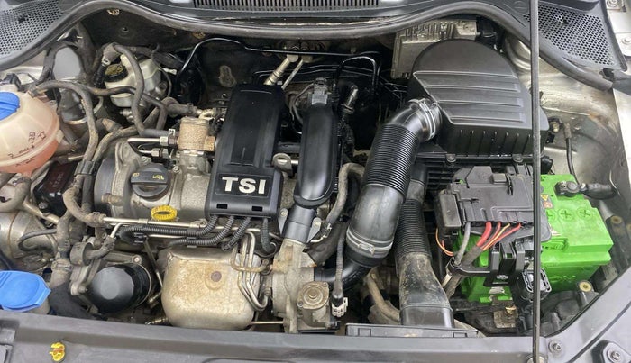 2015 Volkswagen Vento COMFORTLINE 1.2 TSI AT, Petrol, Automatic, 79,638 km, Engine View - Right