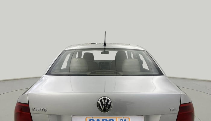 2015 Volkswagen Vento COMFORTLINE 1.2 TSI AT, Petrol, Automatic, 79,638 km, Rear Windshield