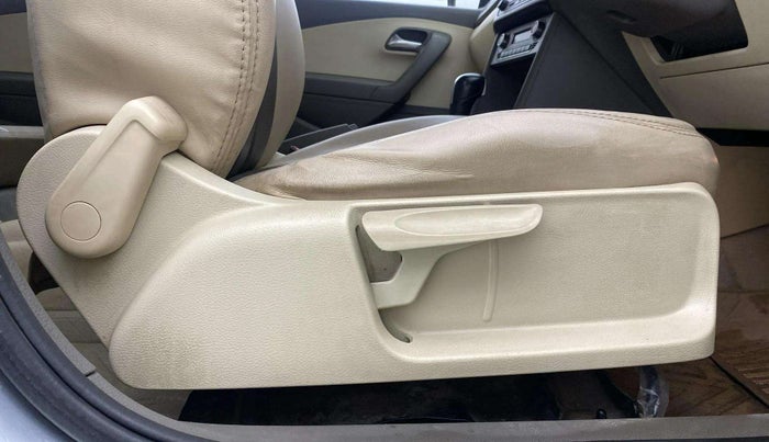 2015 Volkswagen Vento COMFORTLINE 1.2 TSI AT, Petrol, Automatic, 79,638 km, Driver Side Adjustment Panel