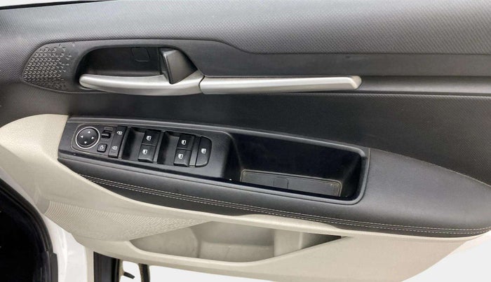 2021 KIA SONET HTX 1.0 IMT, Petrol, Manual, 37,730 km, Driver Side Door Panels Control