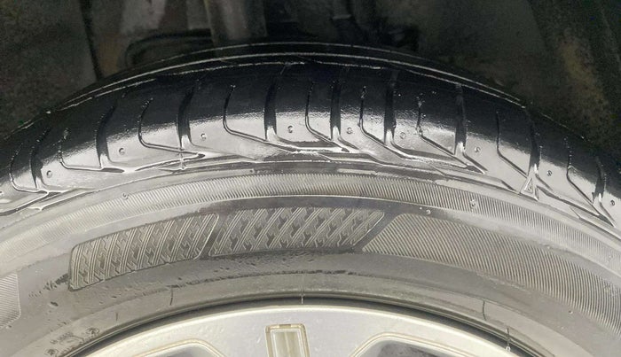 2020 Tata NEXON XMA PETROL, Petrol, Automatic, 72,284 km, Right Front Tyre Tread