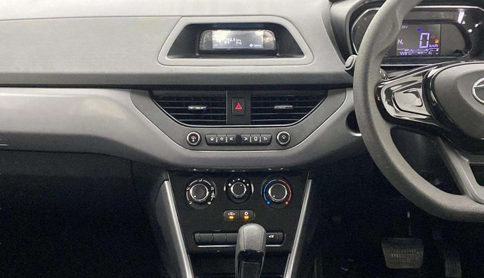 2020 Tata NEXON XMA PETROL, Petrol, Automatic, 72,284 km, Air Conditioner