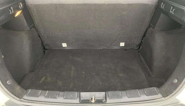 2020 Tata NEXON XMA PETROL, Petrol, Automatic, 72,284 km, Boot Inside