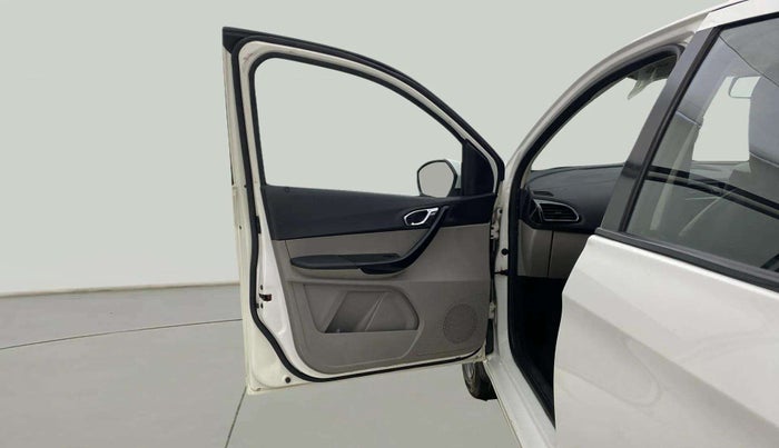 2019 Tata Tiago XZ PLUS PETROL, CNG, Manual, 61,783 km, LHS Front Door