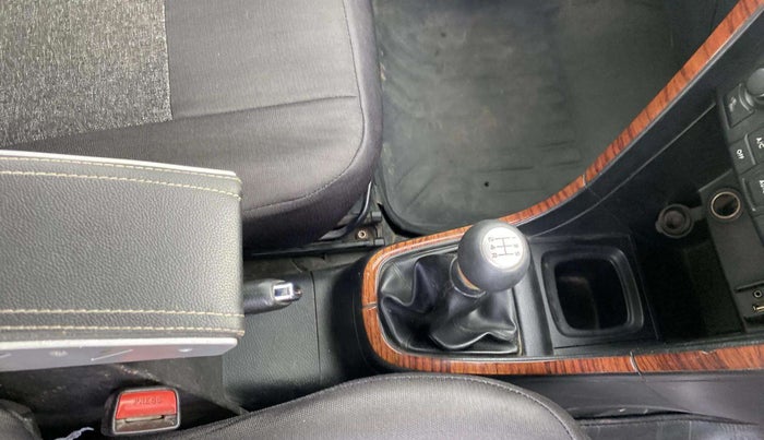 2014 Maruti Swift ZXI, Petrol, Manual, 70,351 km, Gear Lever