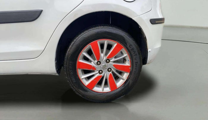 2014 Maruti Swift ZXI, Petrol, Manual, 70,351 km, Left Rear Wheel