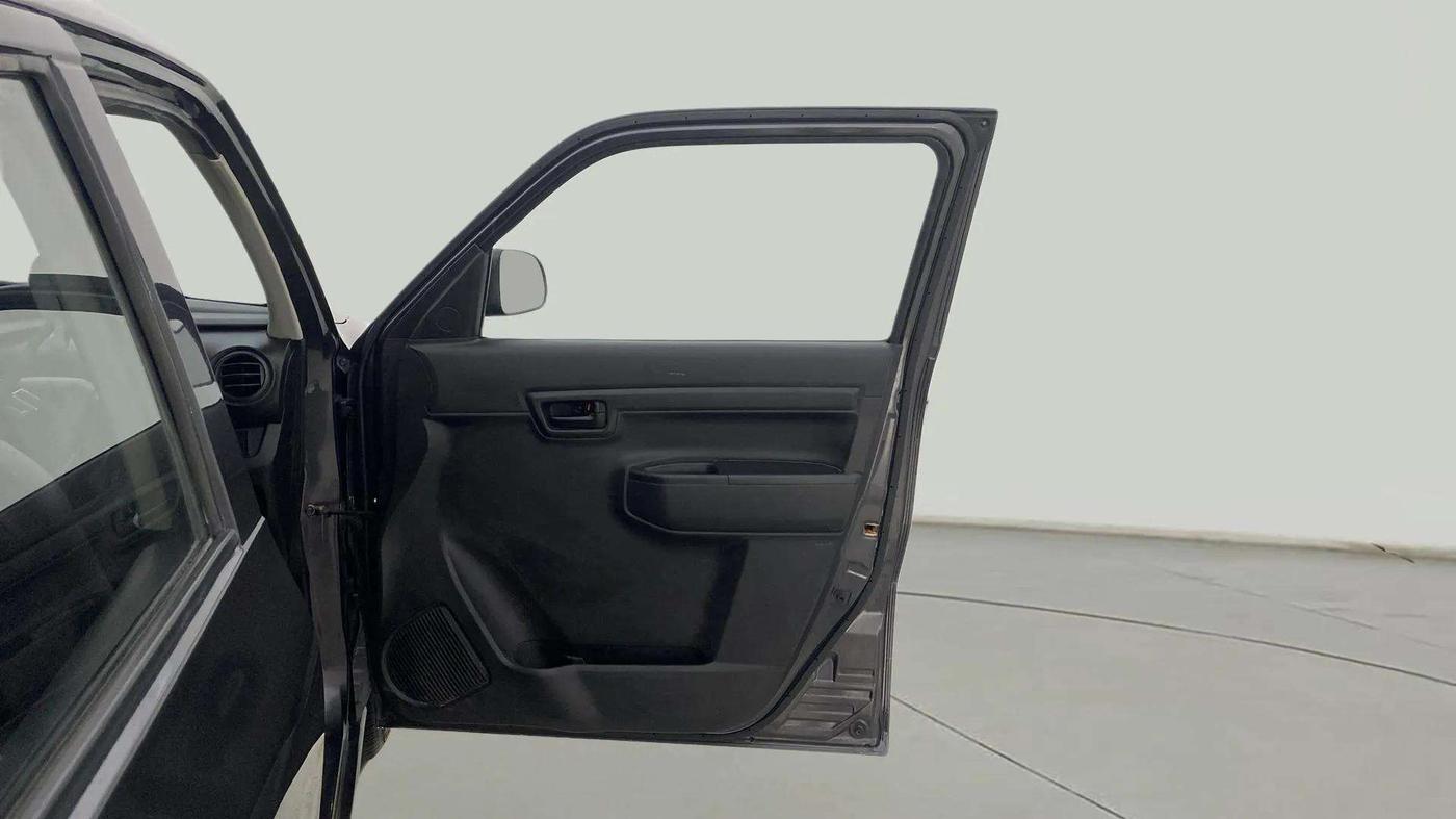 2021 Maruti S PRESSO VXI, Petrol, Manual, 80,324 km, RHS Front Door