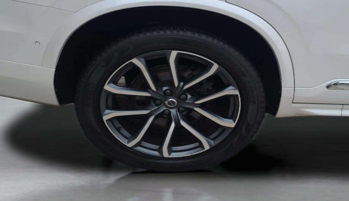 2017 Volvo XC 90 D5 Inscription, Diesel, Automatic, 67,991 km, Right Rear Wheel