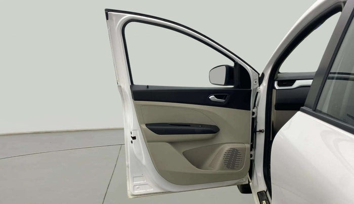 2023 Renault TRIBER RXZ, Petrol, Manual, 18,621 km, LHS Front Door