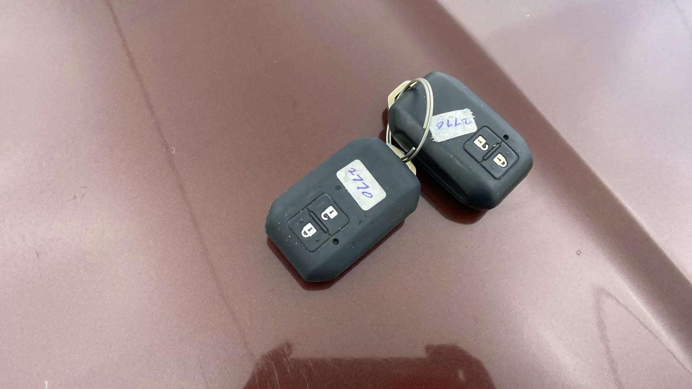 2019 Maruti Ertiga ZXI+ SHVS, Petrol, Manual, 23,139 km, Key Close Up