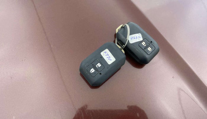 2019 Maruti Ertiga ZXI+ SHVS, Petrol, Manual, 23,122 km, Key Close Up