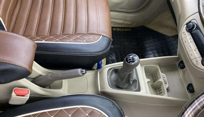 2019 Maruti Ertiga ZXI+ SHVS, Petrol, Manual, 23,122 km, Gear Lever